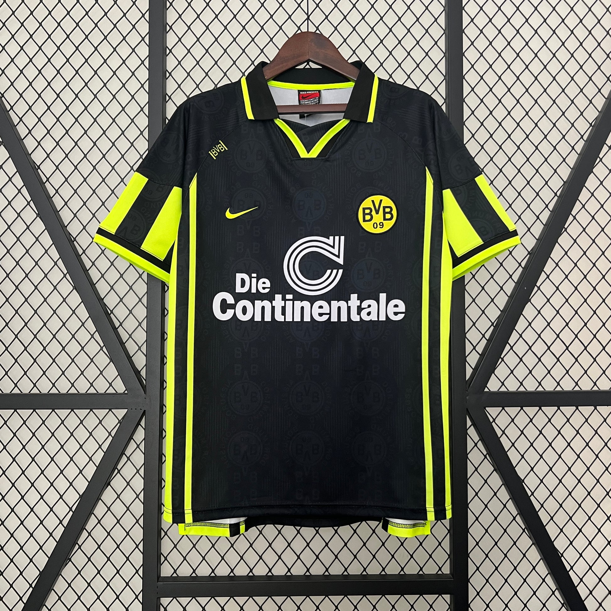 Camiseta retro Borussia Dortmund 1996/97 segunda equipación Möller Ricken Bundesliga – Cortita y al Pie