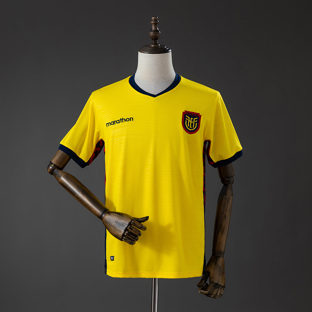 Camiseta Ecuador Mundial 2026 primera equipación versión fan amarilla – Cortita y al Pie