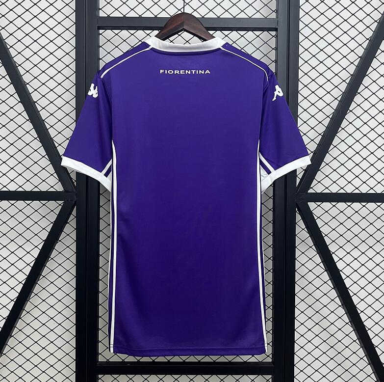 Camiseta Fiorentina 2025/26 primera equipación versión fan violeta detalle escudo – Cortita y al Pie