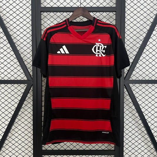 Camiseta Flamengo 2025/26 primera equipación versión fan roja negra Maracanã – Cortita y al Pie