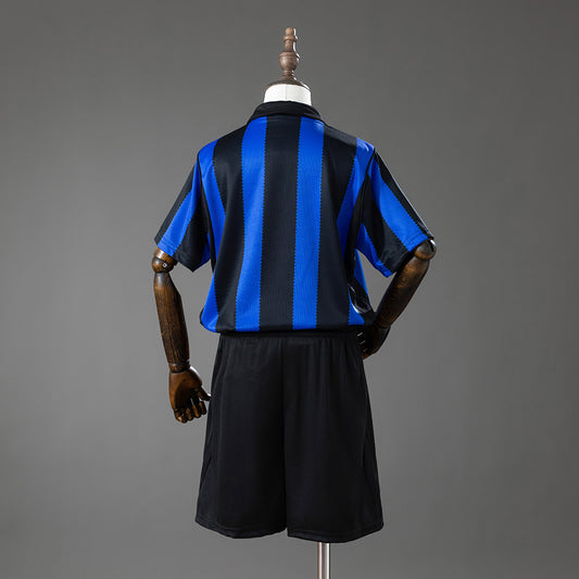 Camiseta Inter de Milán 2026/27 primera equipación versión niño detalle escudo – Cortita y al Pie