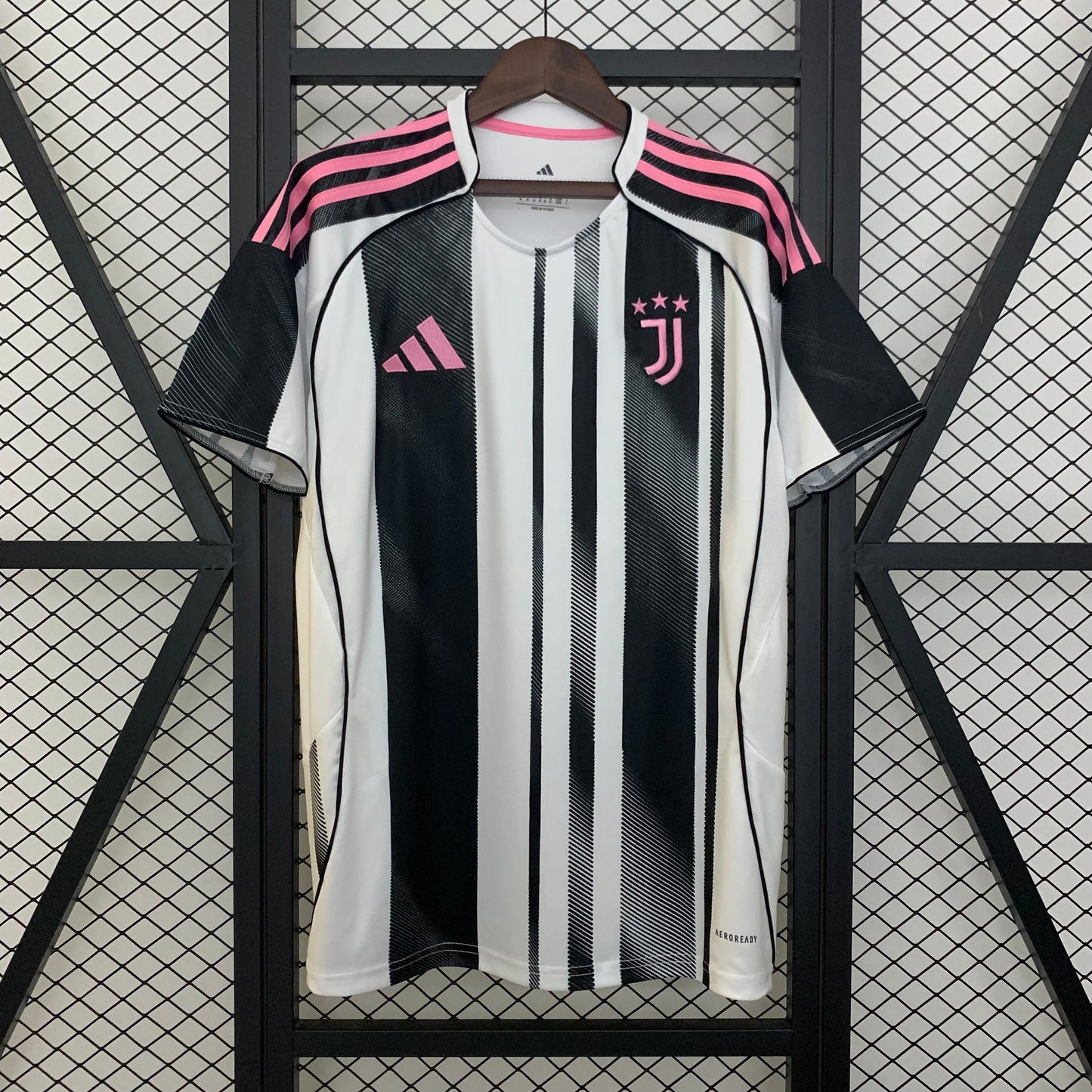 Camiseta Juventus 2025/26 primera equipación versión fan blanca negra bianconeri – Cortita y al Pie