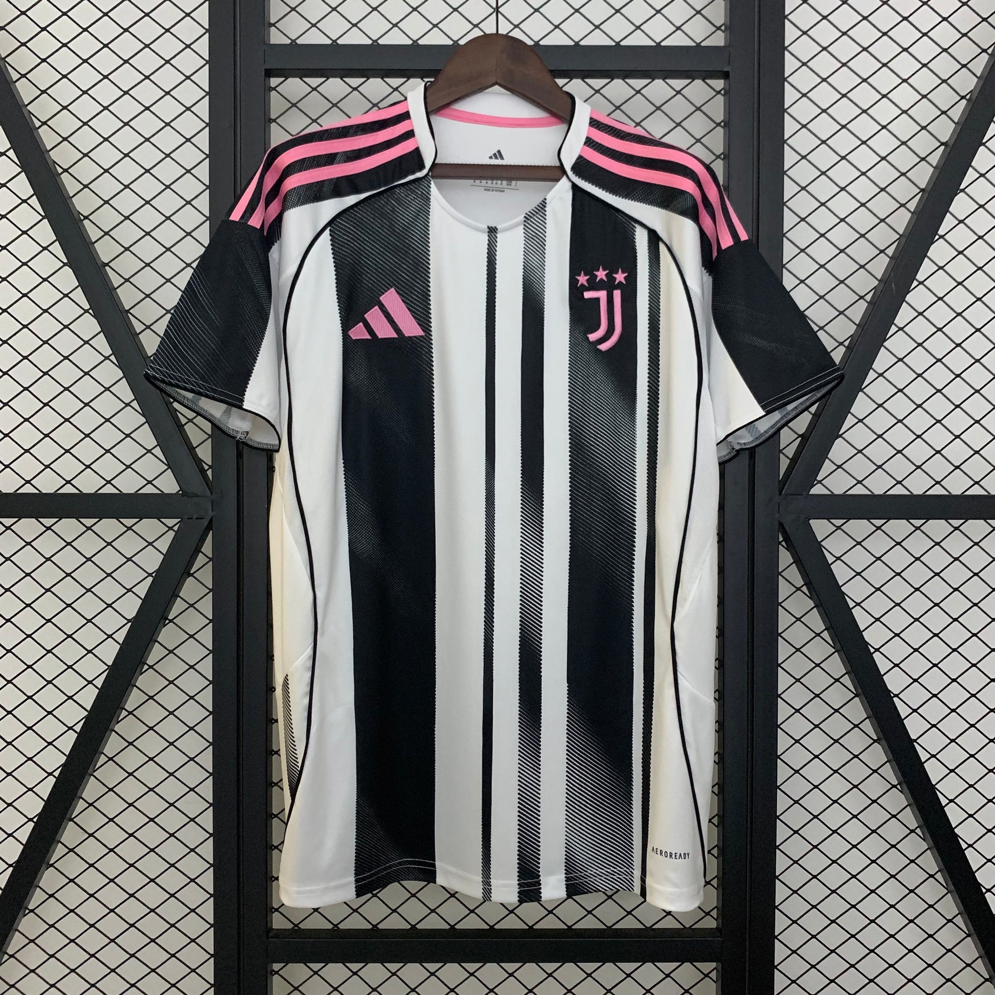 Camiseta Juventus 2025/26 primera equipación versión fan blanca negra bianconeri – Cortita y al Pie