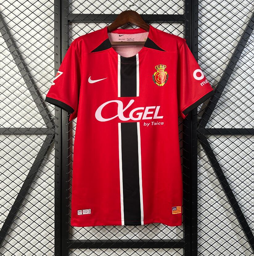 Camiseta Mallorca 2025/26 primera equipación versión fan rojiblanca LaLiga – Cortita y al Pie