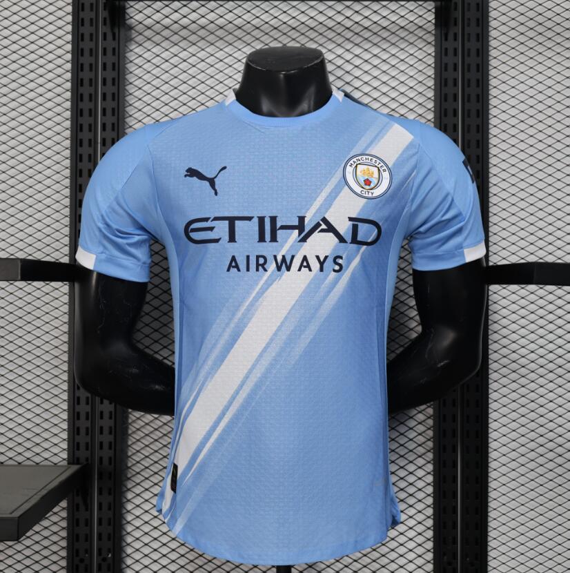 Camiseta Manchester City 2025/26 primera equipación versión jugador celeste Haaland – Cortita y al Pie