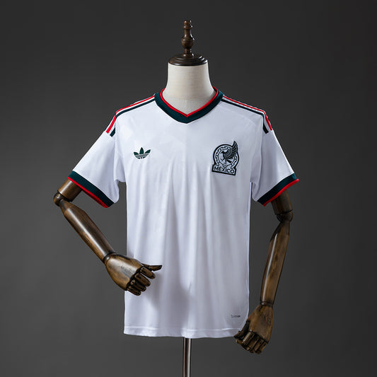 Camiseta México Mundial 2026 segunda equipación versión fan roja Azteca – Cortita y al Pie