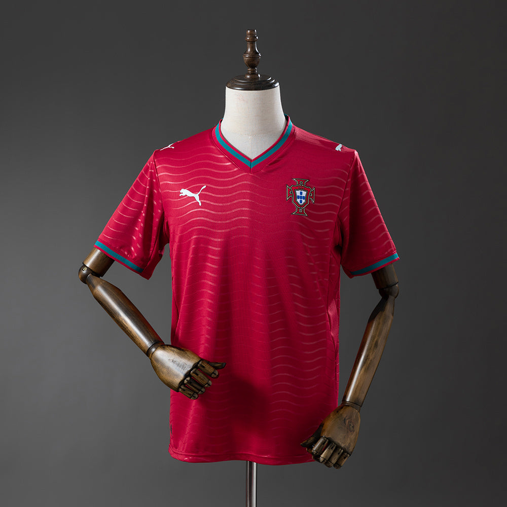 Camiseta Portugal Mundial 2026 primera equipación versión fan roja Ronaldo CR7 – Cortita y al Pie