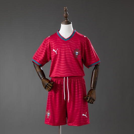 Camiseta Portugal Mundial 2026 primera equipación versión niño roja Ronaldo – Cortita y al Pie