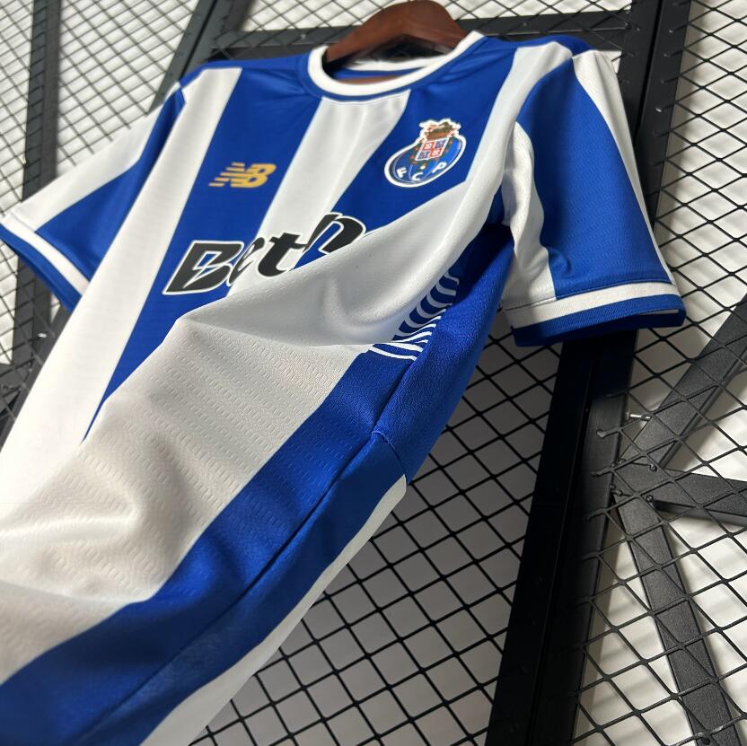 Camiseta Porto 2025/26 primera equipación versión fan lateral – Cortita y al Pie