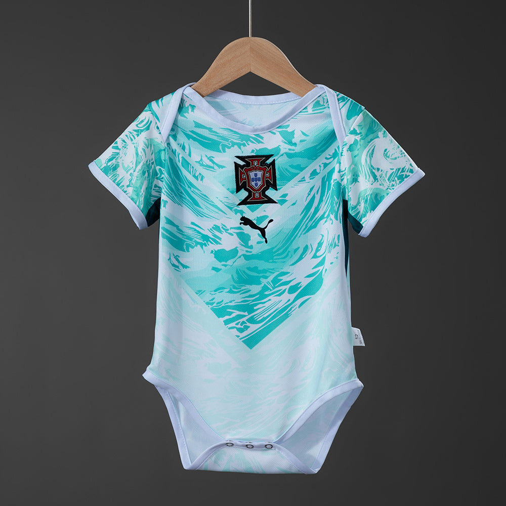 Body Portugal Mundial 2026 segunda equipación versión bebé blanca Ronaldo – Cortita y al Pie