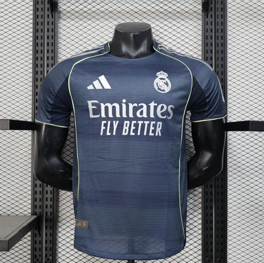 Camiseta Real Madrid 2025/26 segunda equipación versión jugador morada – Cortita y al Pie