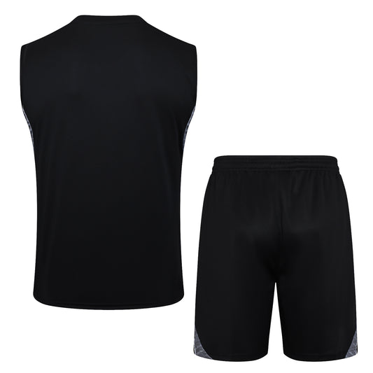 Kit entrenamiento Real Madrid 2025/26 segunda equipación morado detalle – Cortita y al Pie