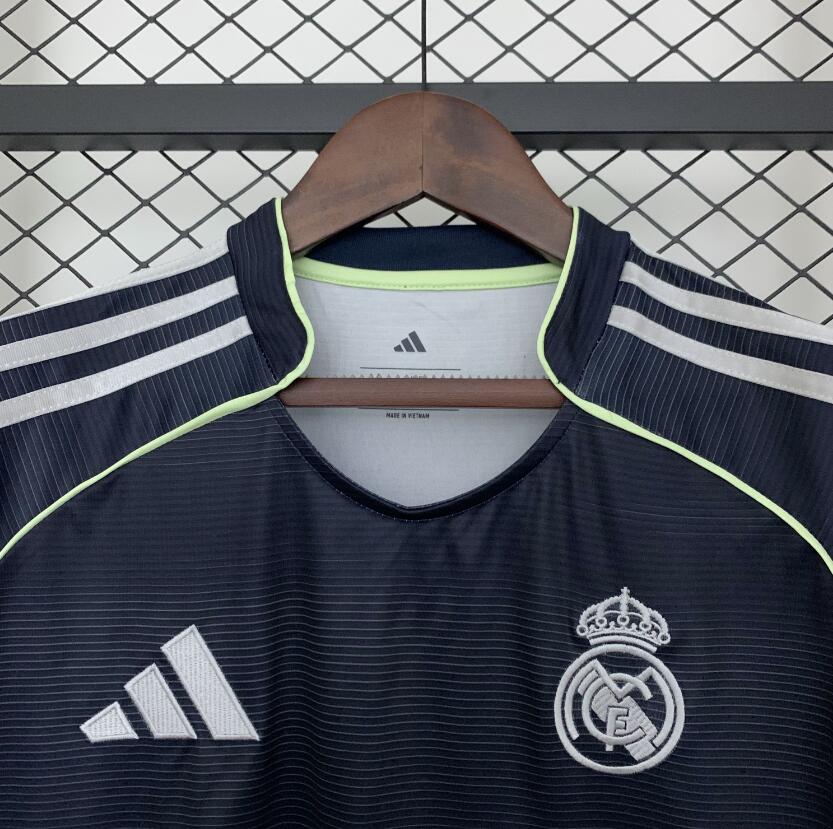 Camiseta Real Madrid 2025/26 – Segunda Equipación Versión Fan