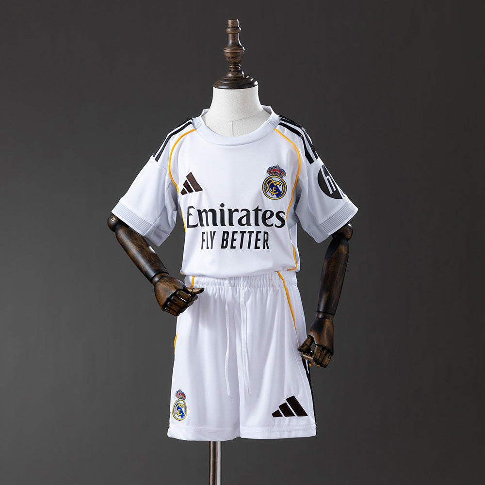 Camiseta Real Madrid 2025/26 primera equipación versión niño blanca Bernabéu – Cortita y al Pie
