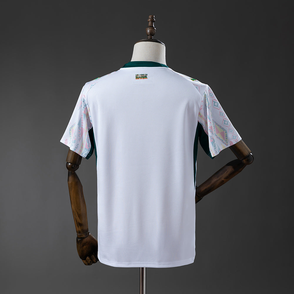 Camiseta Senegal Mundial 2026 primera equipación versión fan detalle escudo – Cortita y al Pie