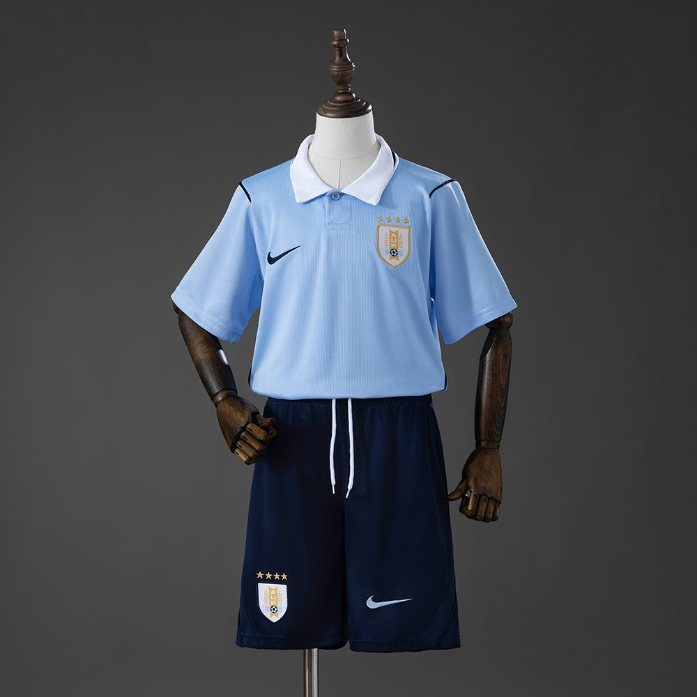 Camiseta Uruguay Mundial 2026 primera equipación versión niño celeste – Cortita y al Pie