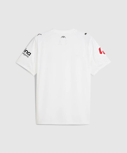 Camiseta Valencia CF 2025/26 primera equipación versión fan detalle escudo – Cortita y al Pie