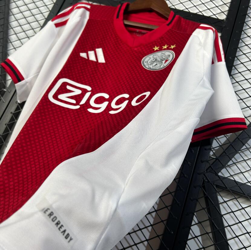 Camiseta Ajax 2025/26 primera equipación versión fan vista trasera Amsterdam – Cortita y al Pie