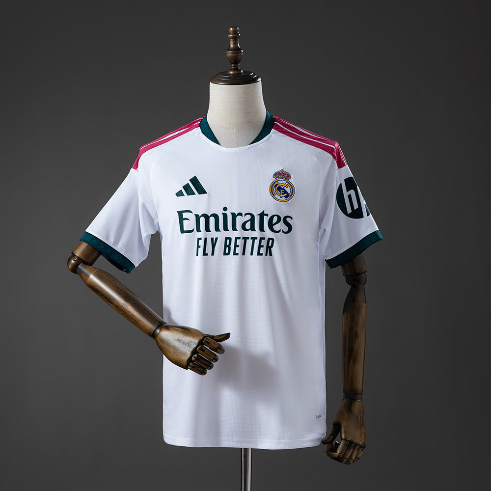 Camiseta Real Madrid 2026/27 primera equipación versión fan blanca nueva temporada – Cortita y al Pie