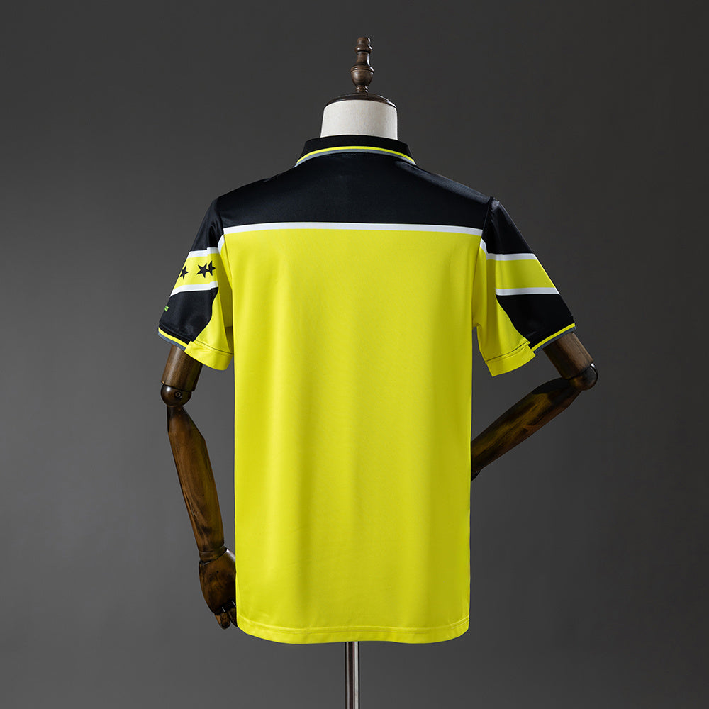 Camiseta retro Borussia Dortmund 1996/97 primera equipación detalle amarilla Champions Múnich – Cortita y al Pie