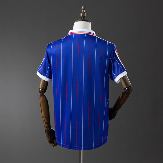 Camiseta retro Francia 1982 primera equipación detalle azul Platini Mundial España – Cortita y al Pie