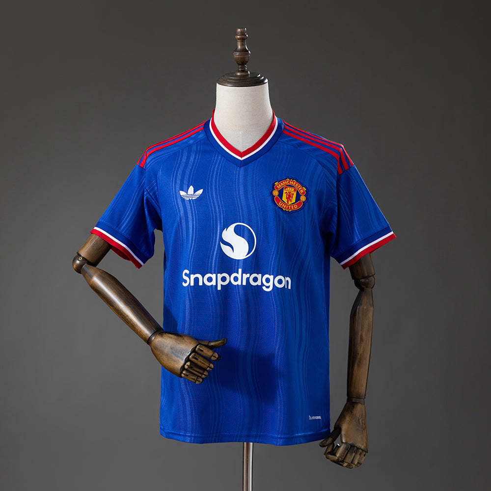 Camiseta Manchester United 2026/27 Segunda Equipación Versión Fan - vista frontal