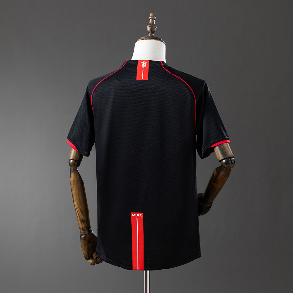 Camiseta retro Manchester United 2007/08 segunda equipación detalle final UCL Moscú – Cortita y al Pie
