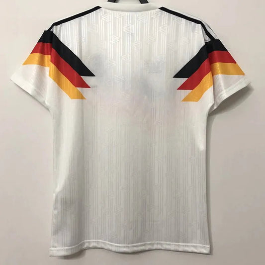 Camiseta retro Alemania 1990 primera equipación detalle escudo histórico – Cortita y al Pie