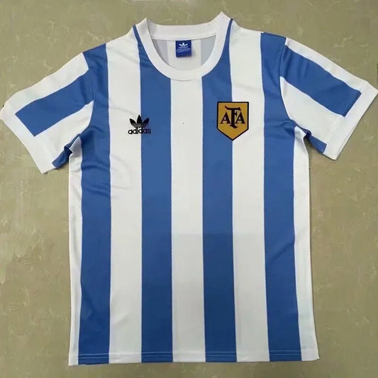 Camiseta retro Argentina 1978 primera equipación azul celeste campeón del mundo Kempes – Cortita y al Pie