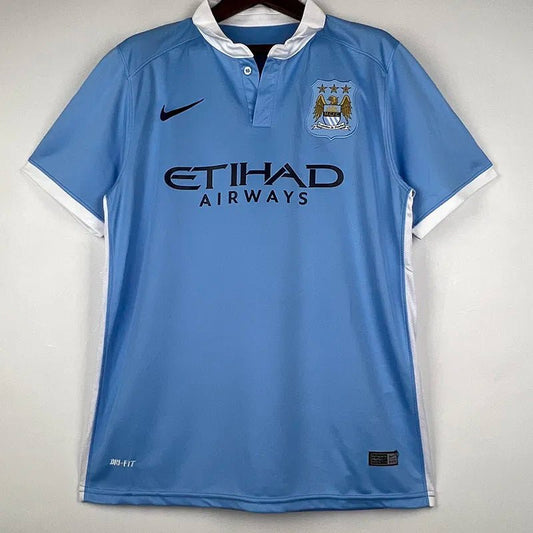 Camiseta retro Manchester City 2015/16 primera equipación celeste Agüero De Bruyne Premier – Cortita y al Pie